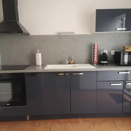 Maison A 500 M Du