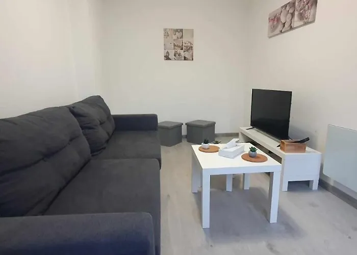 Maison à 500 M Du *